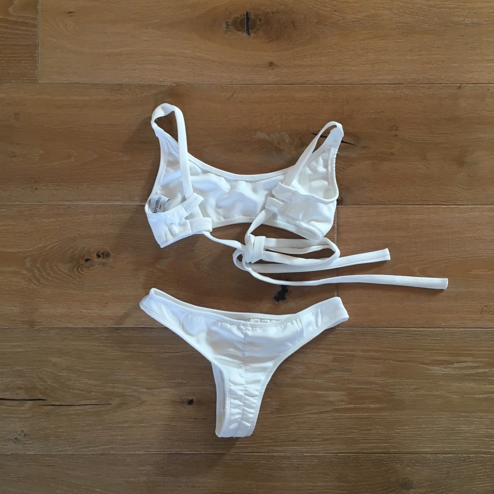 ❄️White Bikini❄️ - Picture 5 of 5